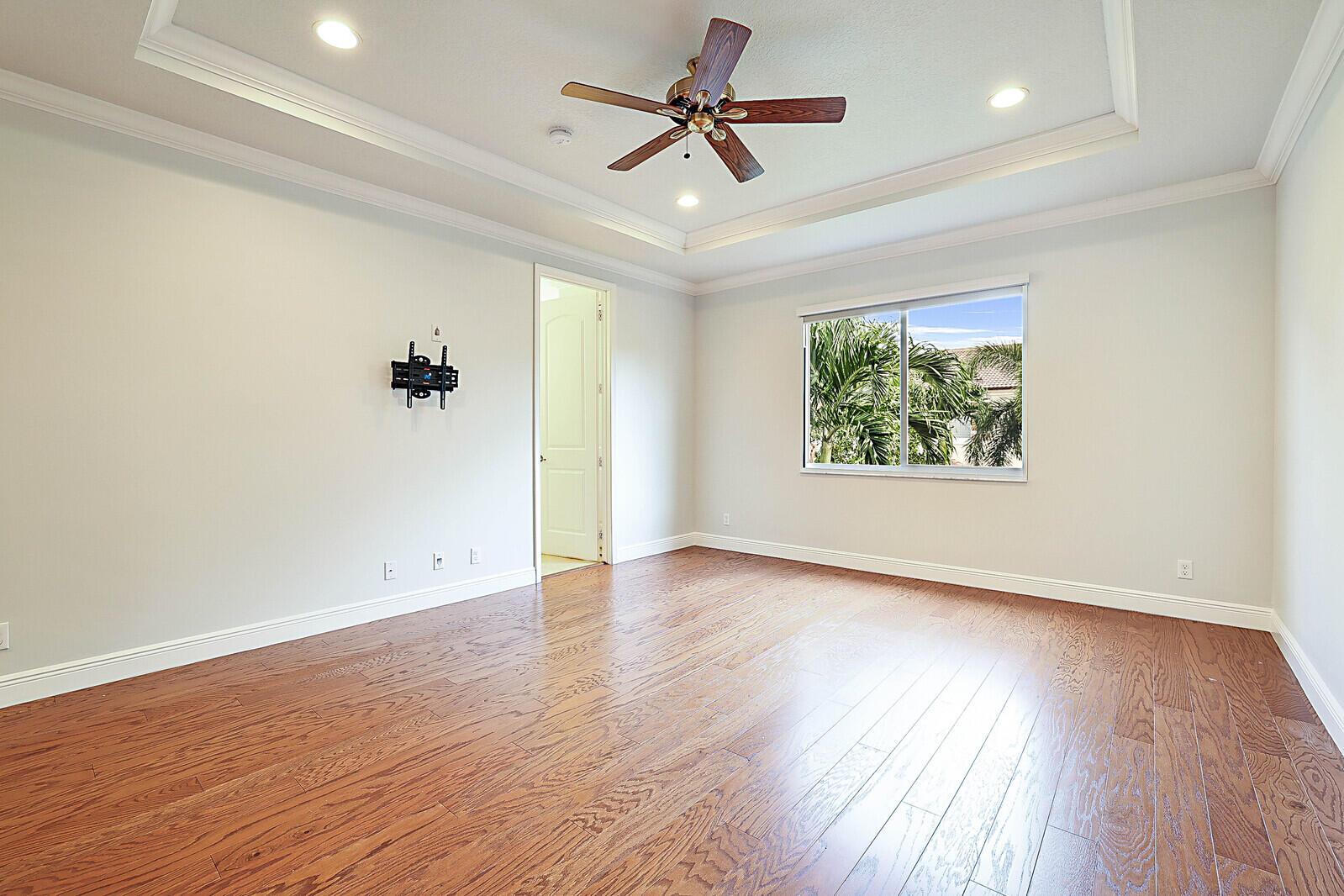 OAKTON PRESERVE - Residential