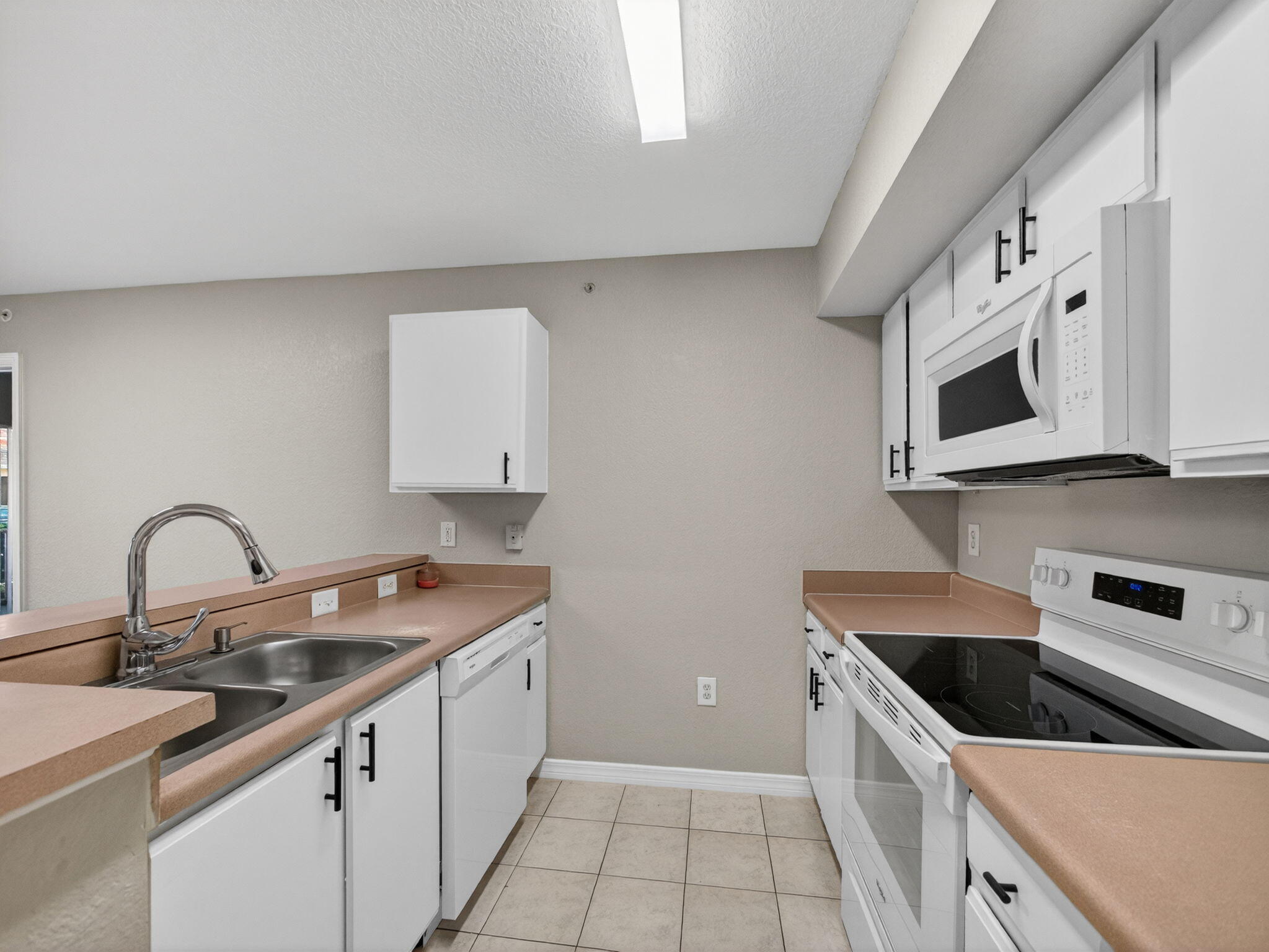 THE CLUB AT ST LUCIE WEST - Residential Lease