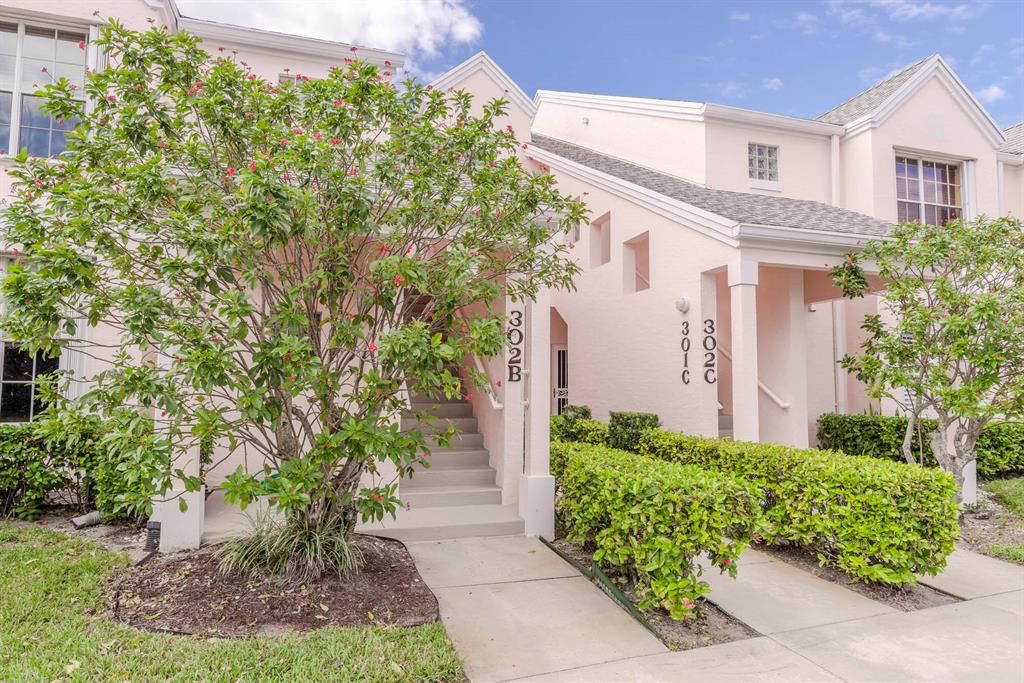 Photo of 302 Muirfield Court #302b, Jupiter, FL 33458 (MLS # R10760848)