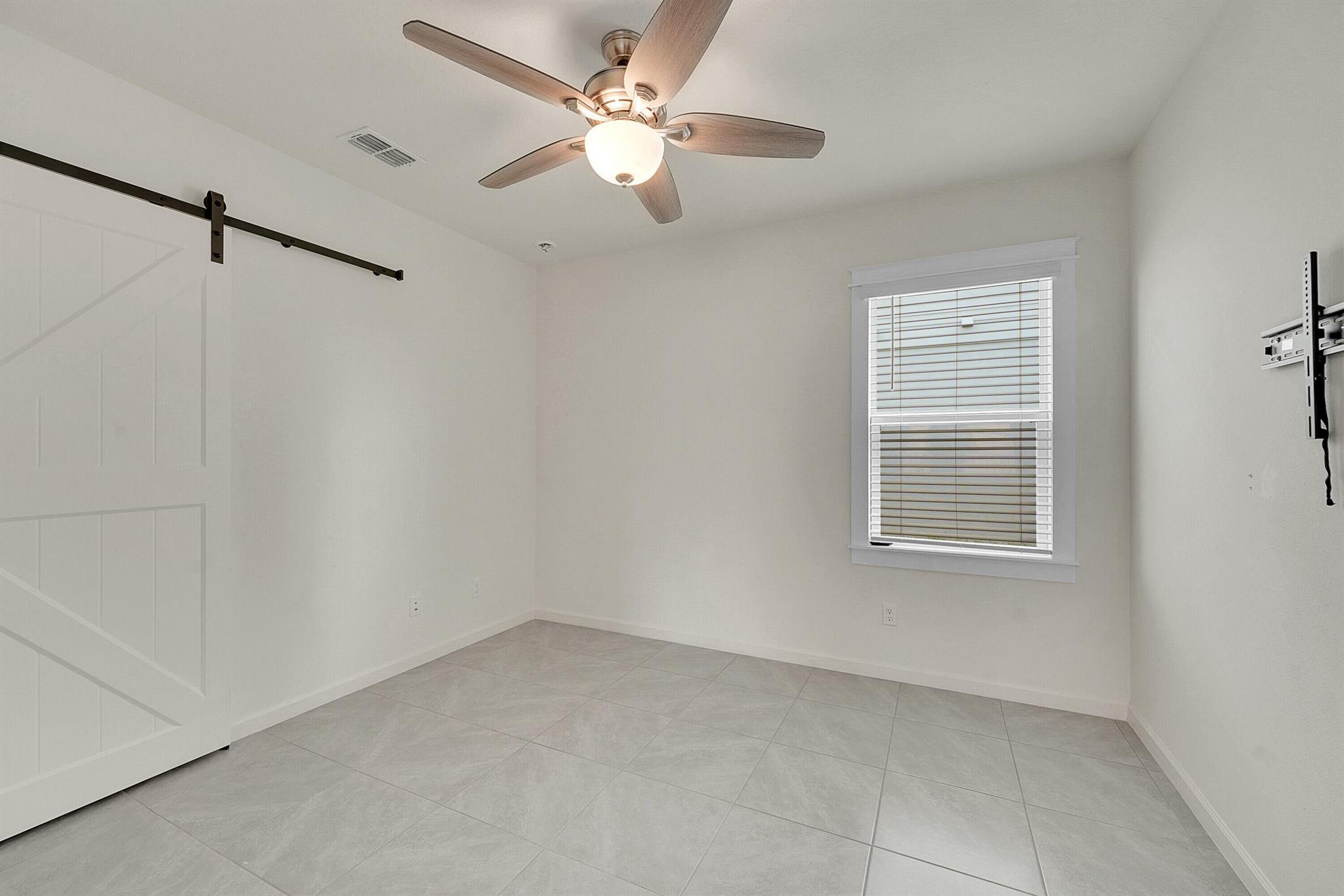 VERANO SOUTH PUD 1 - POD - Residential Lease