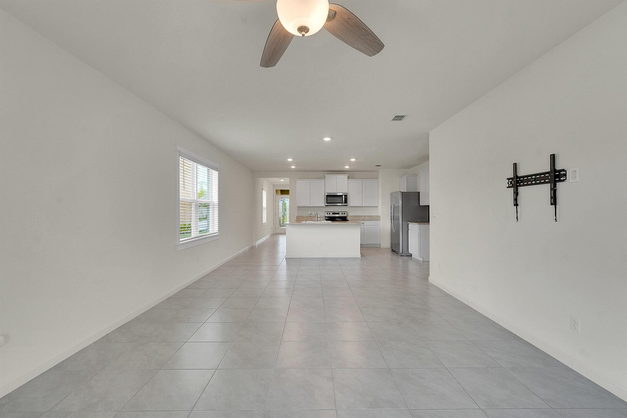VERANO SOUTH PUD 1 - POD - Residential Lease