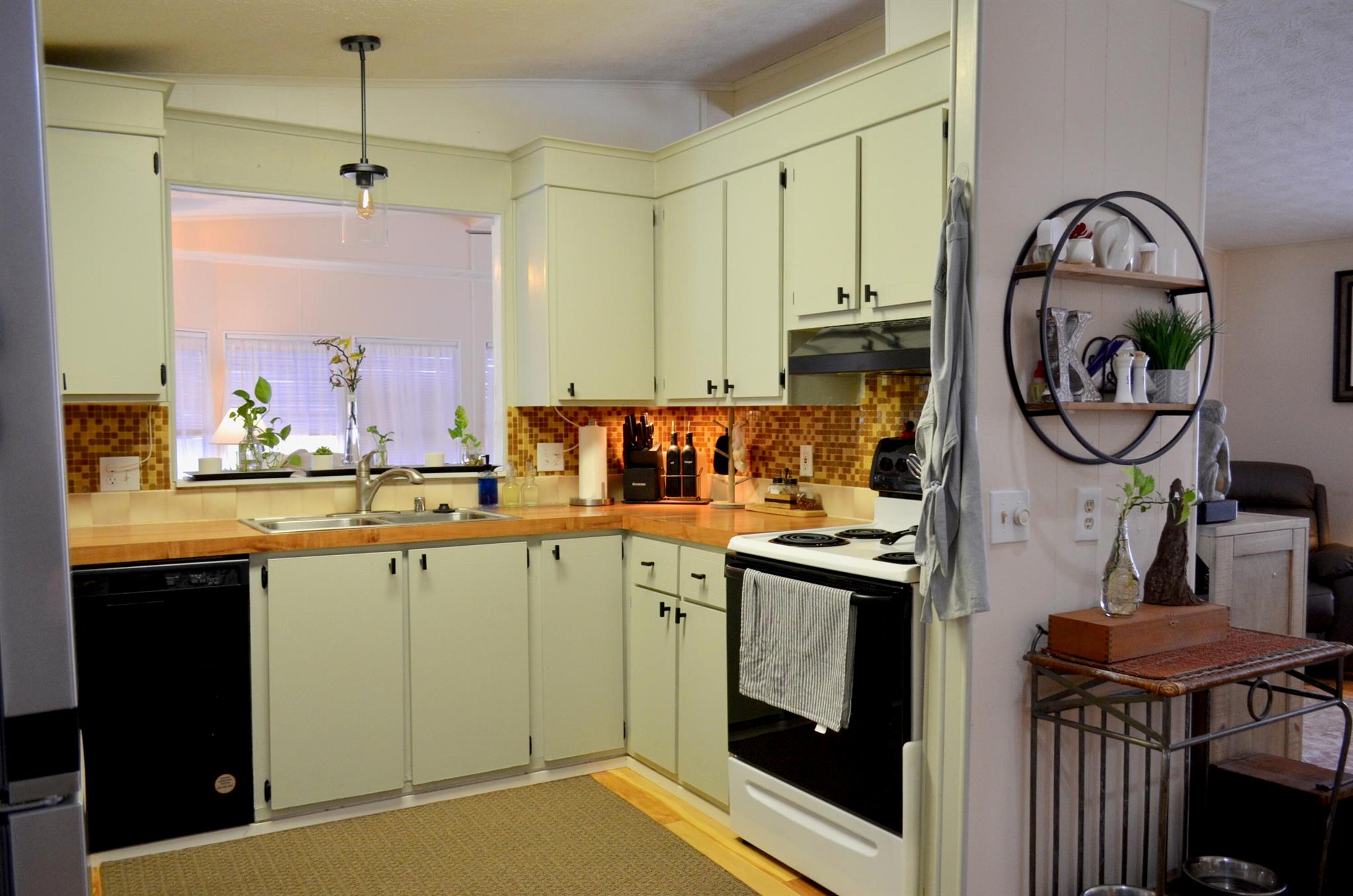 CAMBRIDGE AT HERITAGE RID - Residential