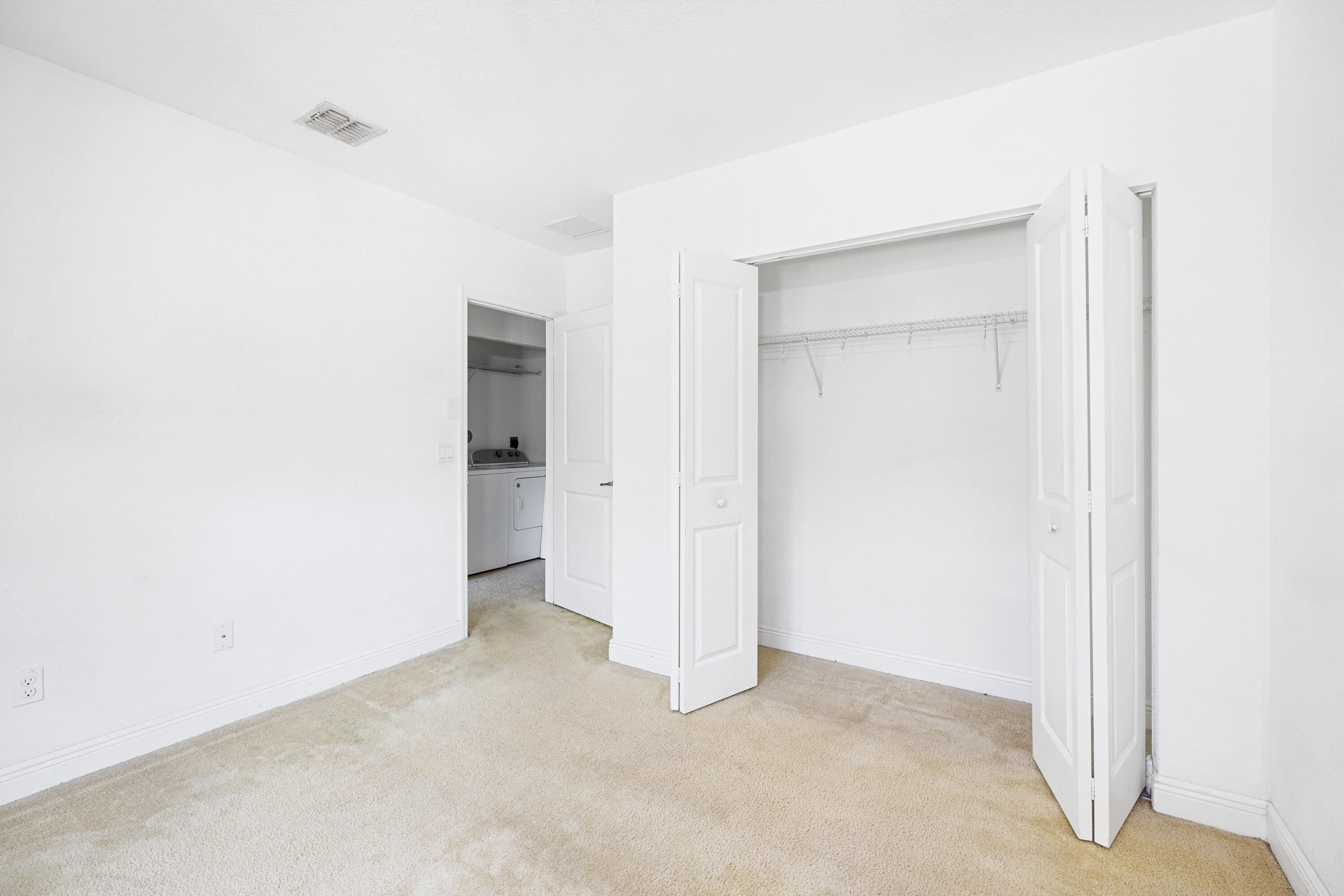 SADDLE BRIDGE - Residential Lease