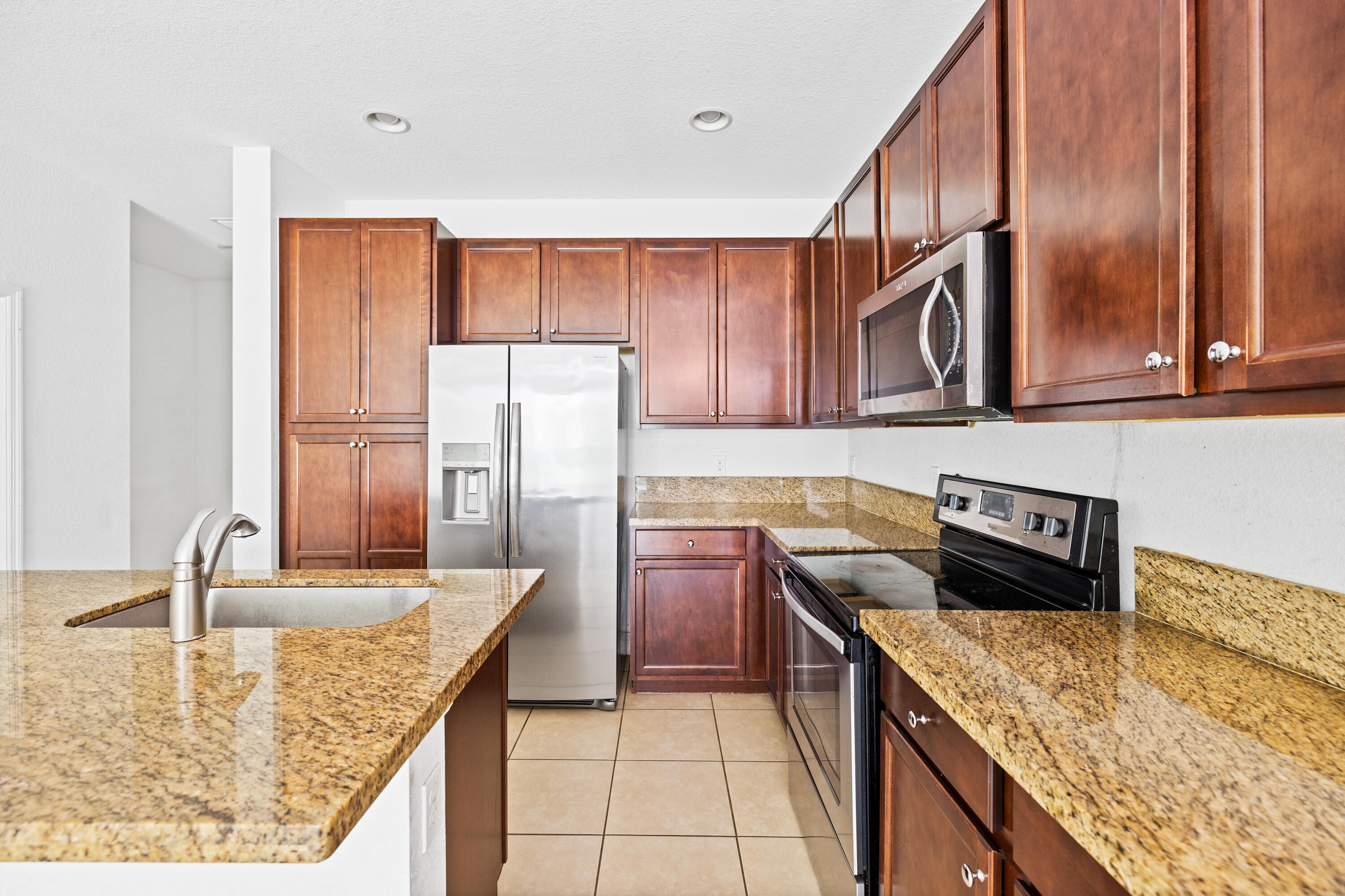 SADDLE BRIDGE - Residential Lease