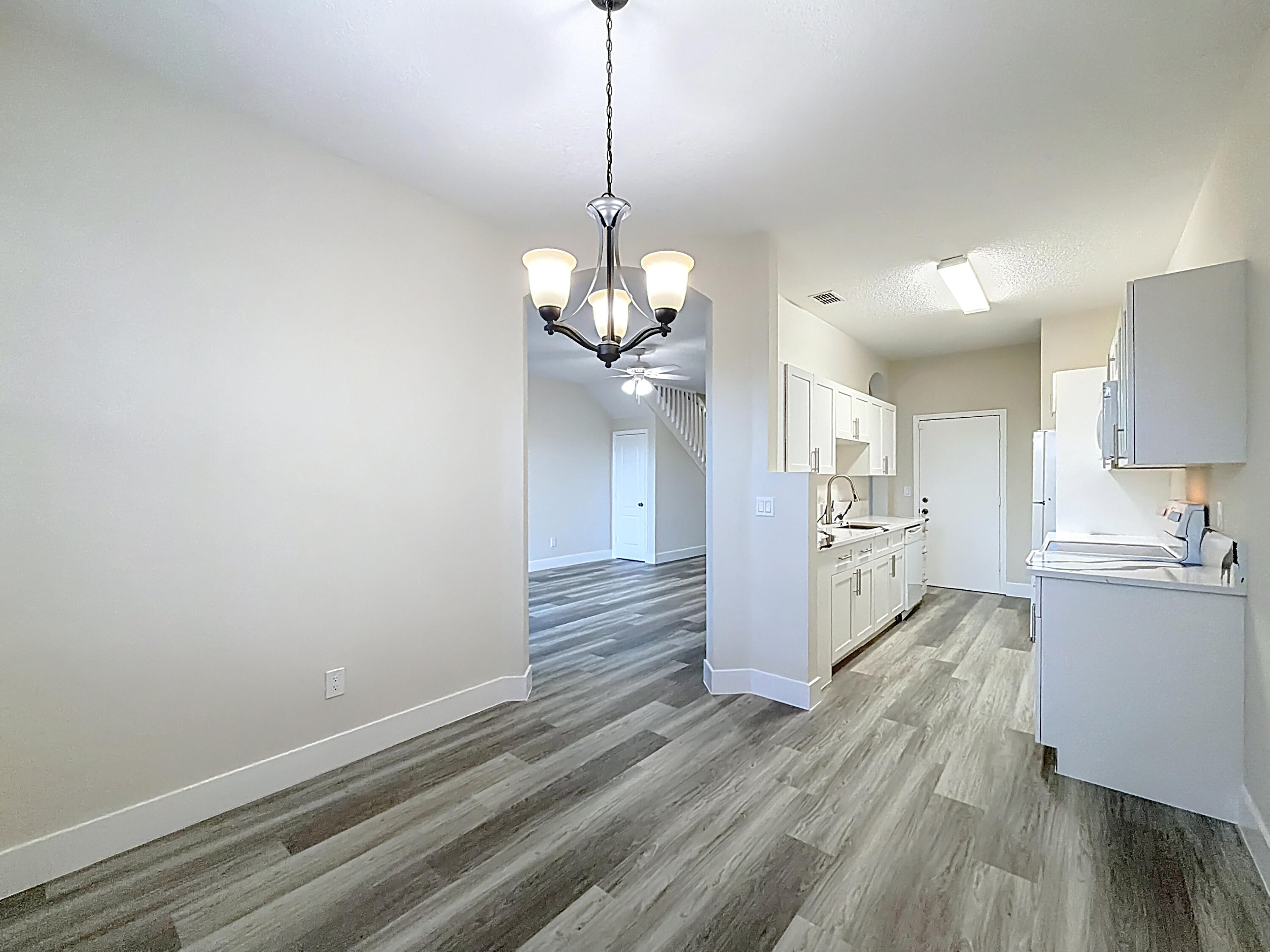 SEMINOLE PALMS - Residential Lease