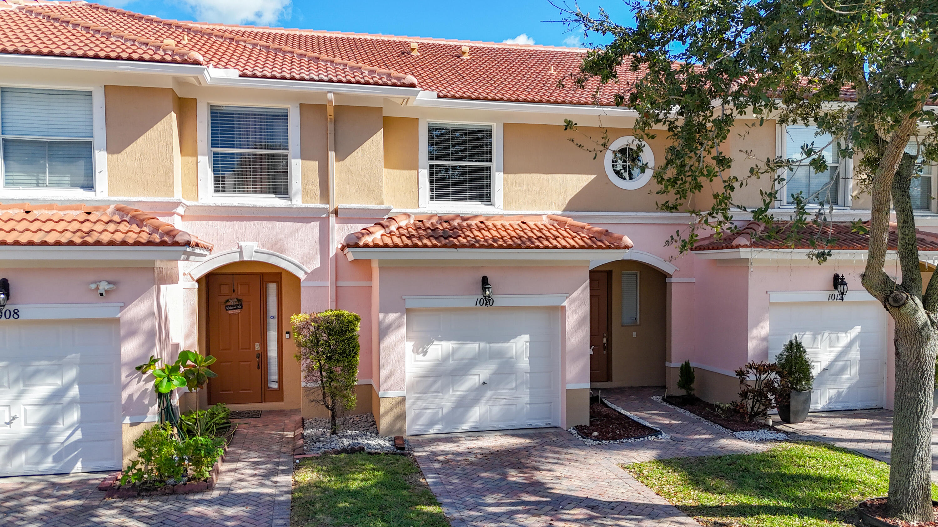 SEMINOLE PALMS - Residential Lease