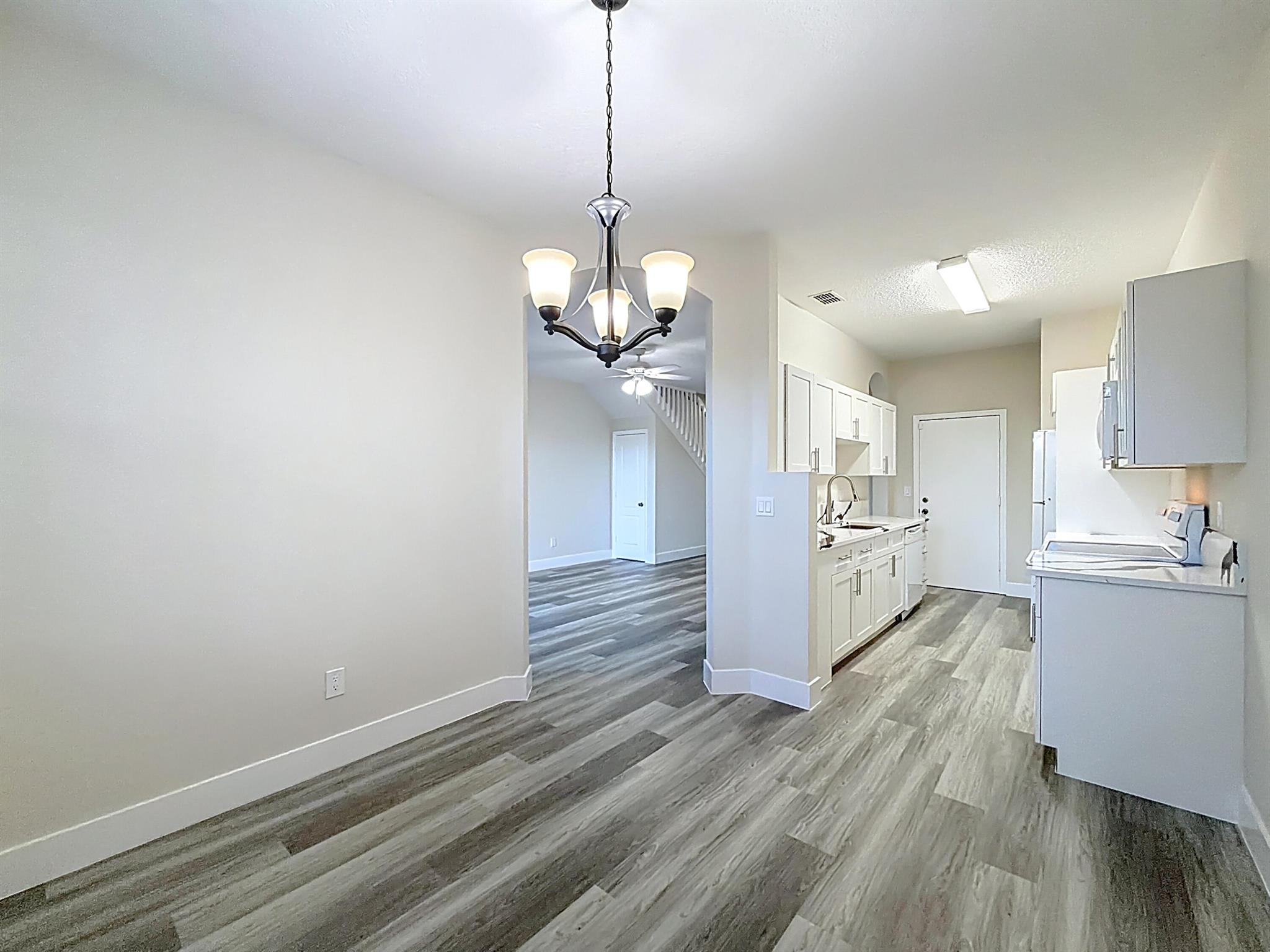 SEMINOLE PALMS - Residential Lease