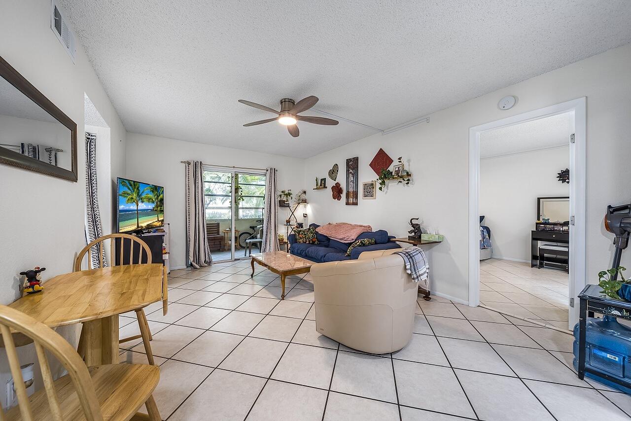 1507 SE Royal Green Circle 102