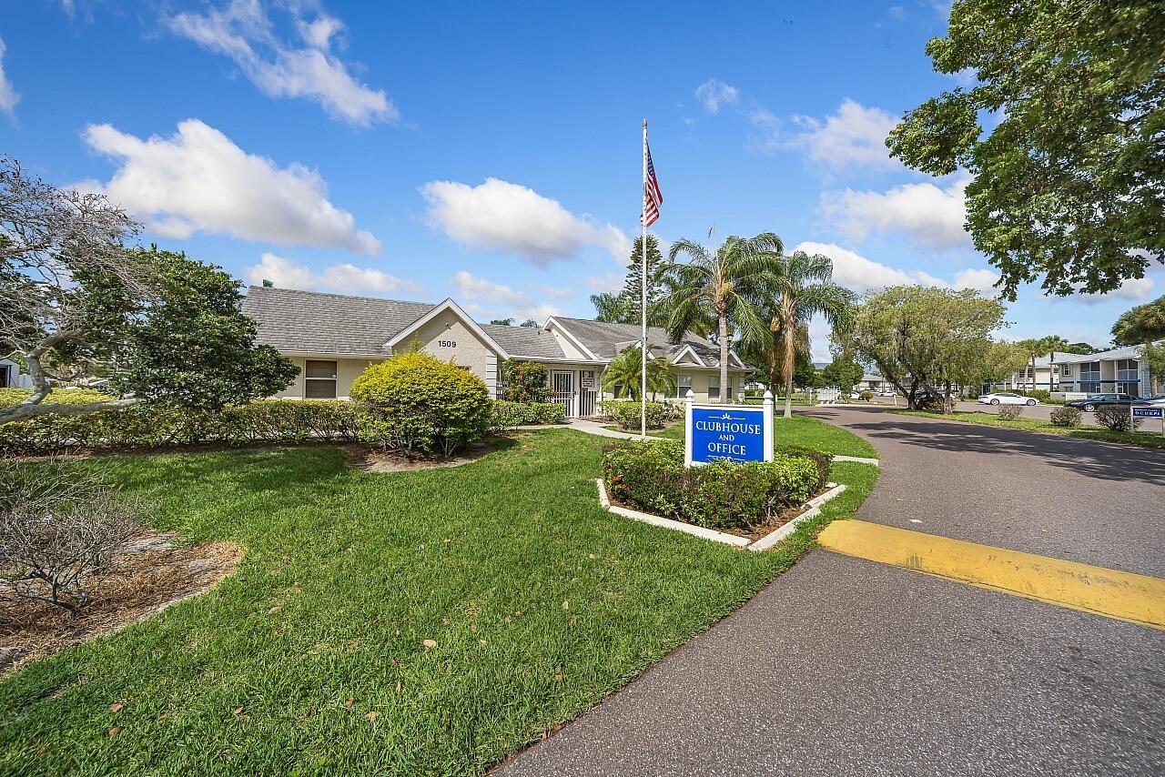 MIDPORT PLACE I, A CONDOMINIUM - Residential