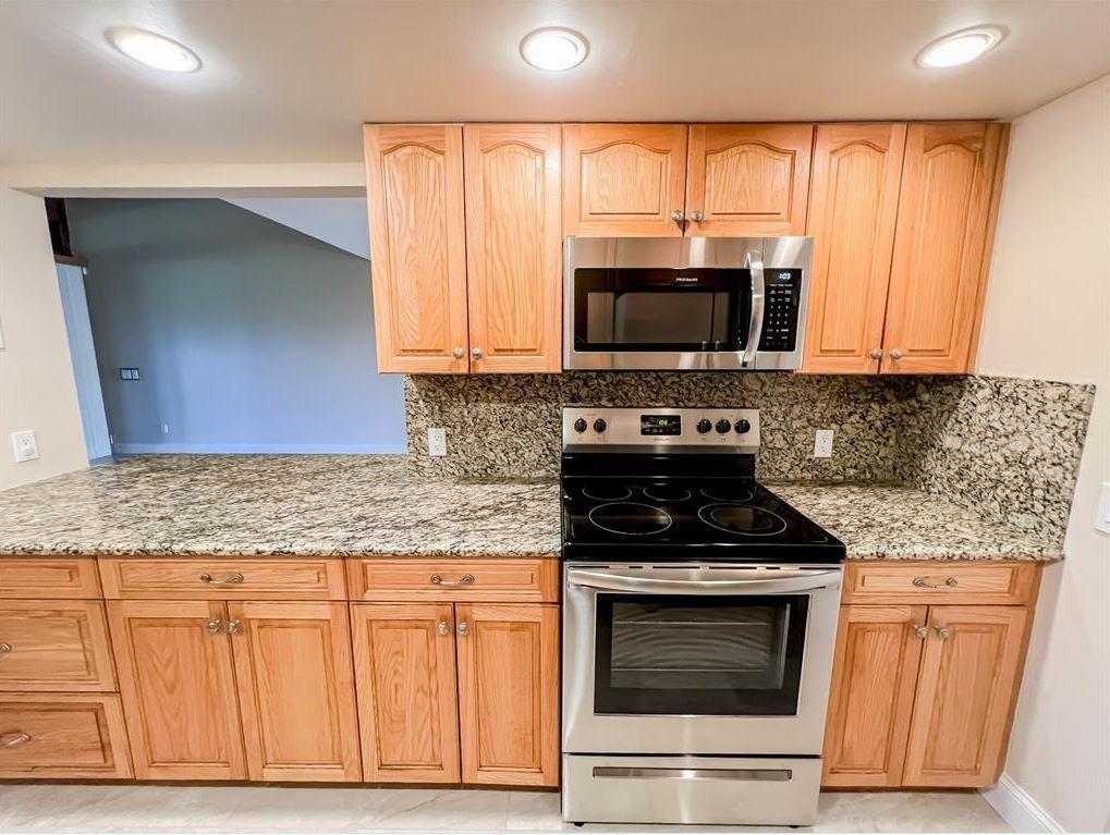 Everglades Sugar & Land C - Residential Lease