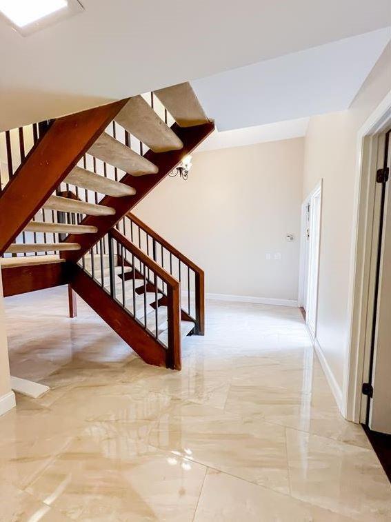 Everglades Sugar & Land C - Residential Lease