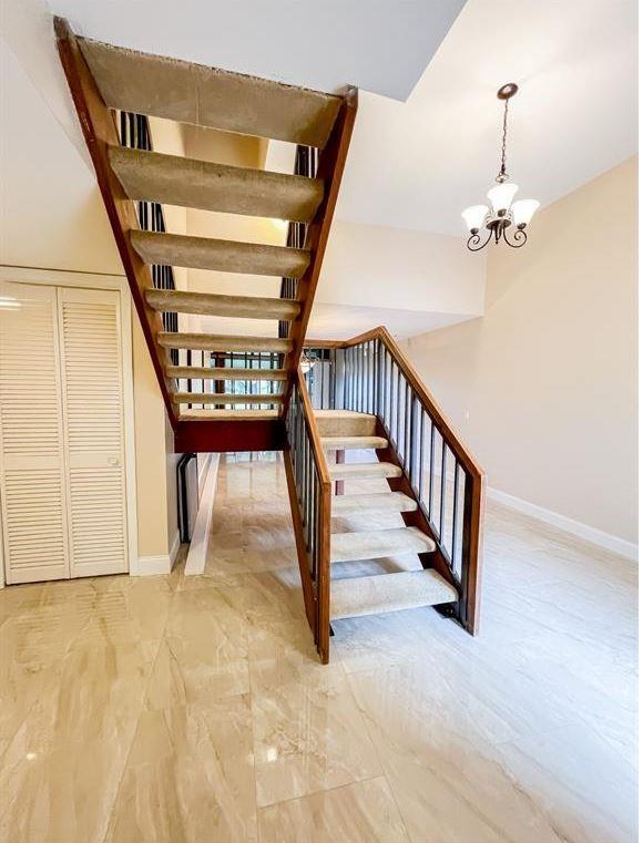 Everglades Sugar & Land C - Residential Lease