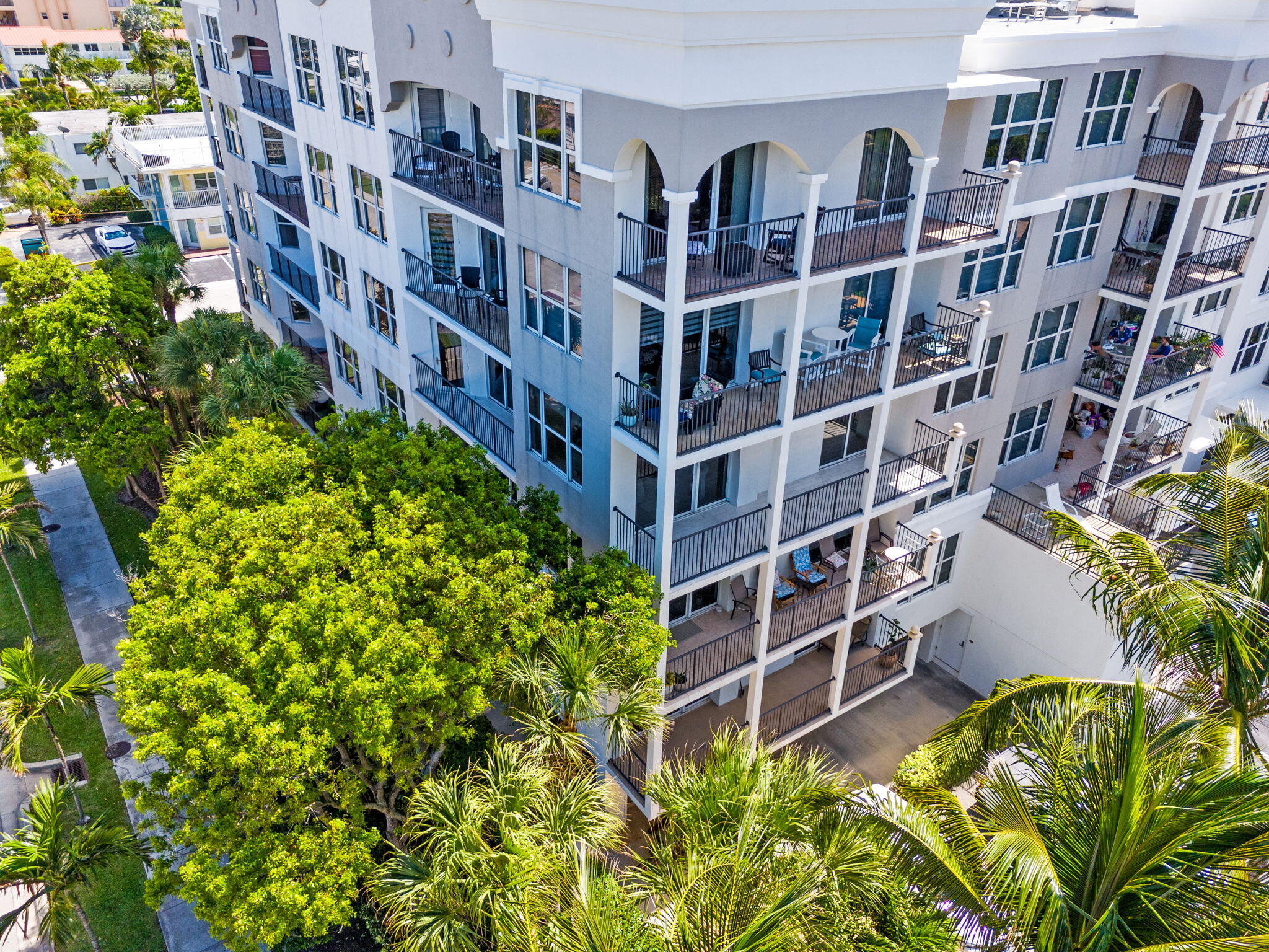 1 OCEAN BOULEVARD CONDO - Residential Lease