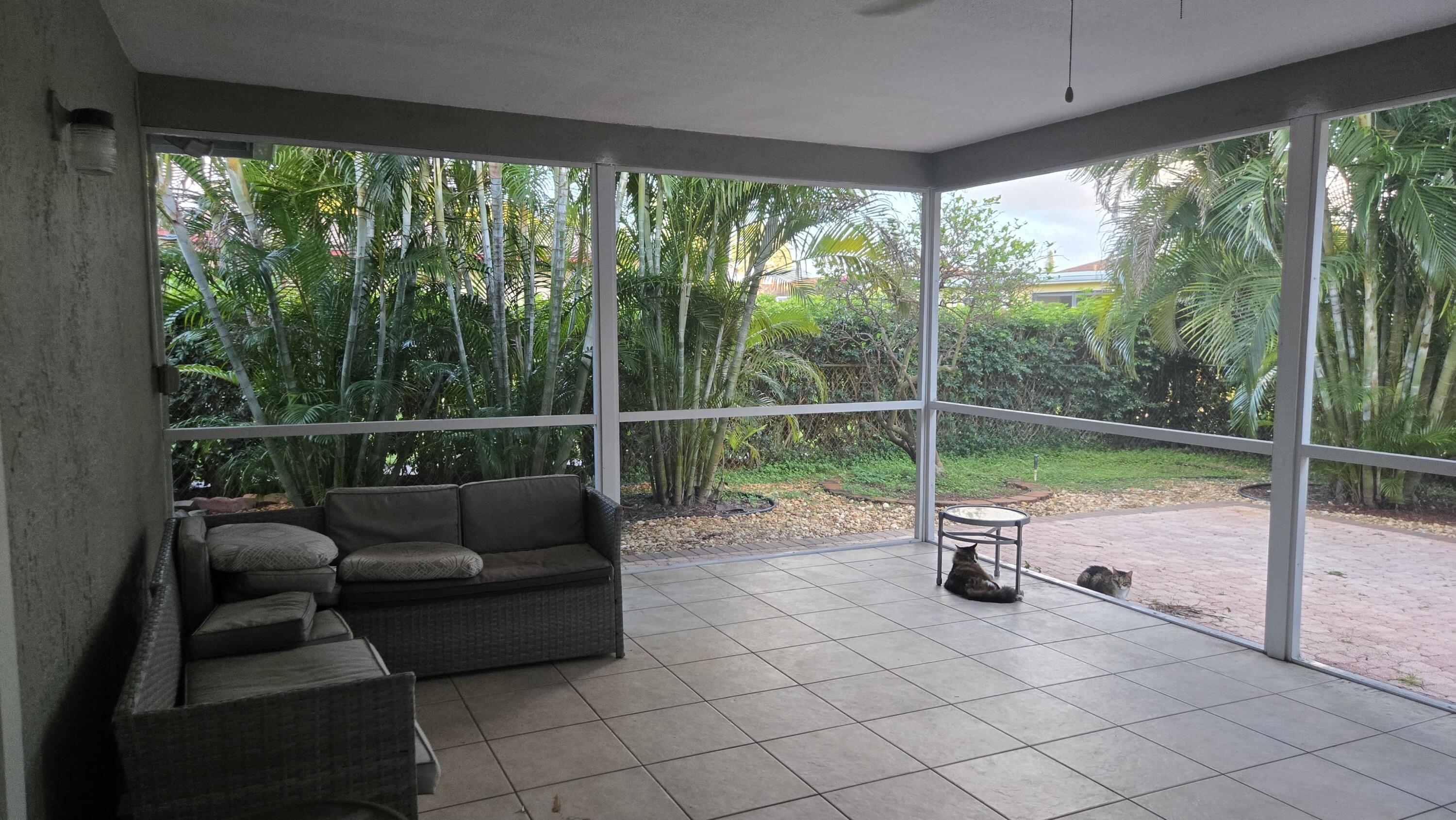 COCO WOOD LAKES SEC 1 - Residential Lease