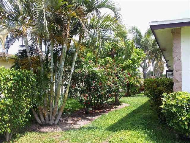 COCO WOOD LAKES SEC 1 - Residential Lease