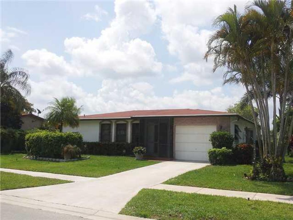 Photo of 6372 Winding Brooke Way, Delray Beach, FL 33484 (MLS # B26002457)