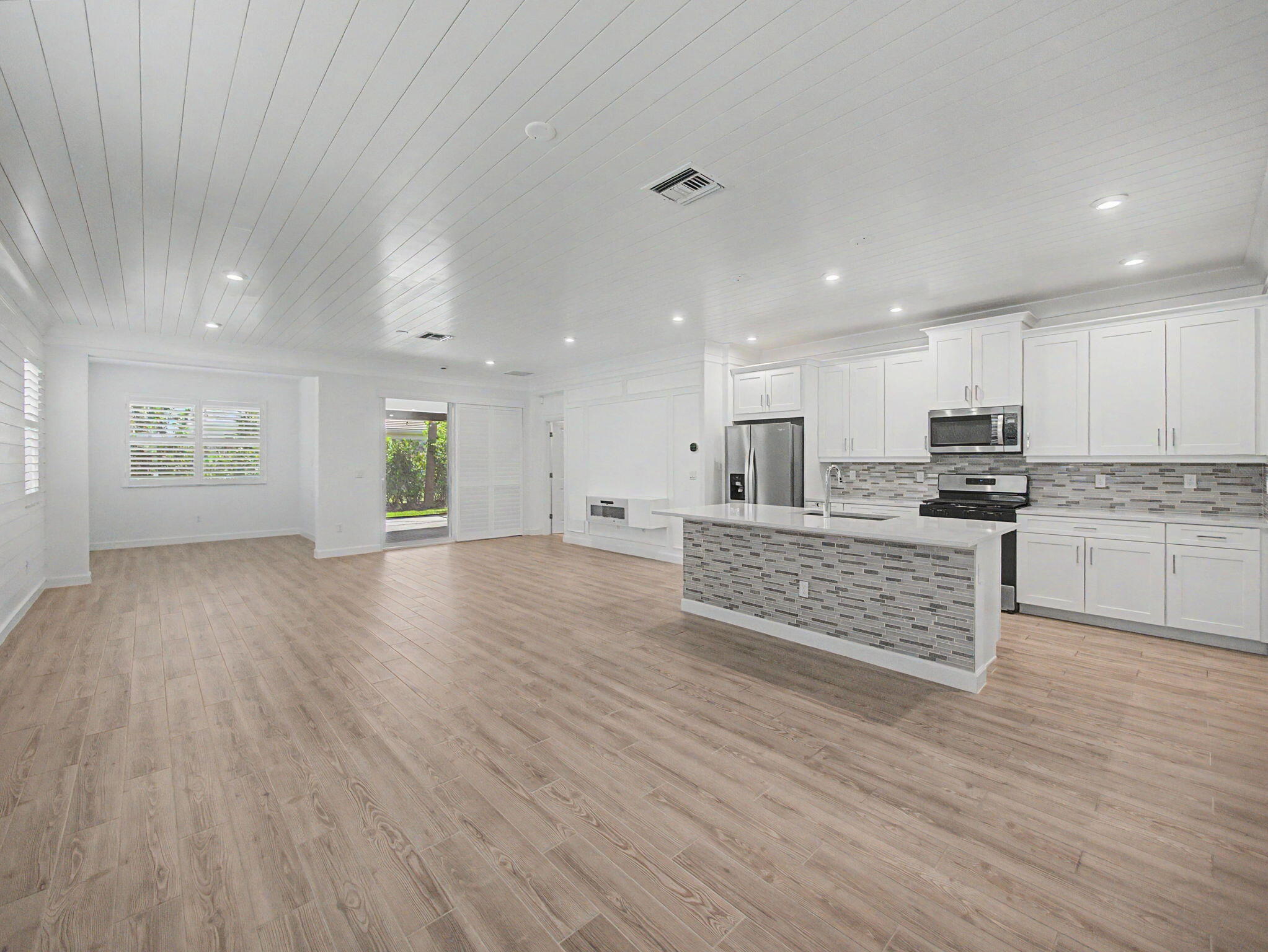 TELARO AT SOUTHERN GROVE PHASE 2 AND 3 - Residential