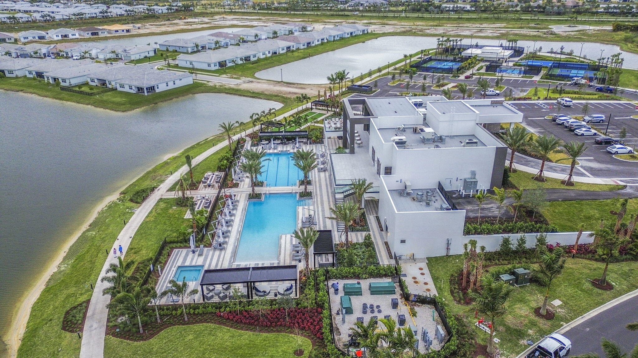 TELARO AT SOUTHERN GROVE PHASE 2 AND 3 - Residential