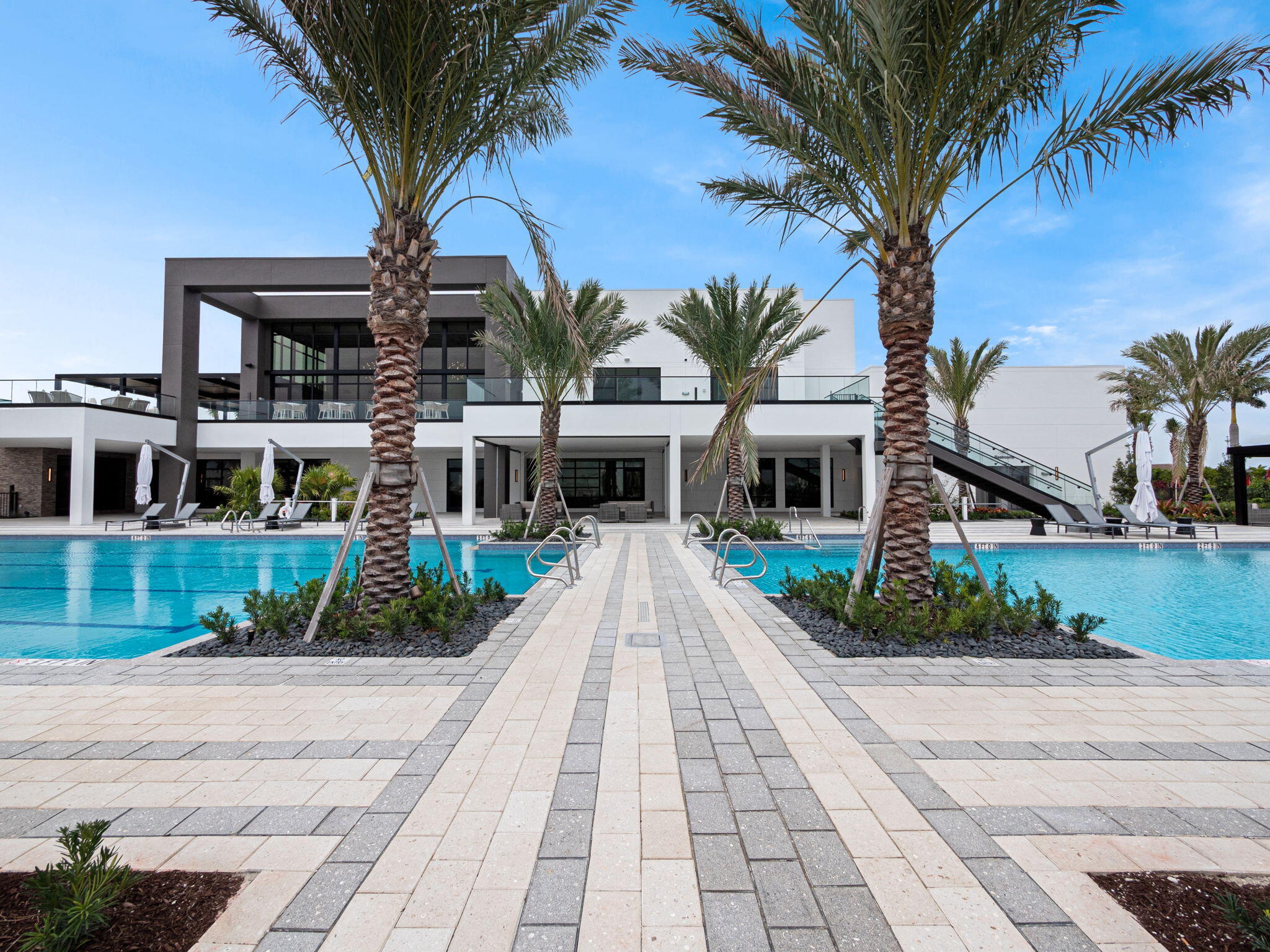 TELARO AT SOUTHERN GROVE PHASE 2 AND 3 - Residential