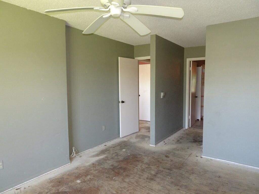 VILLAS ON THE GREEN CONDO - Residential