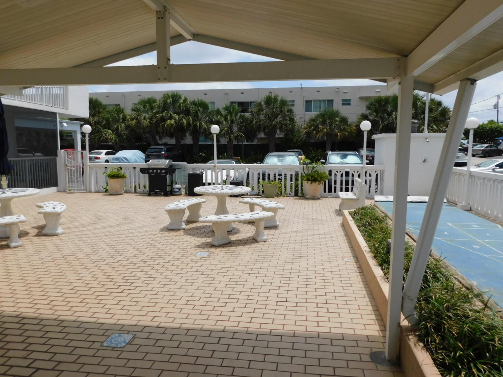 Cambridge Towers - Residential