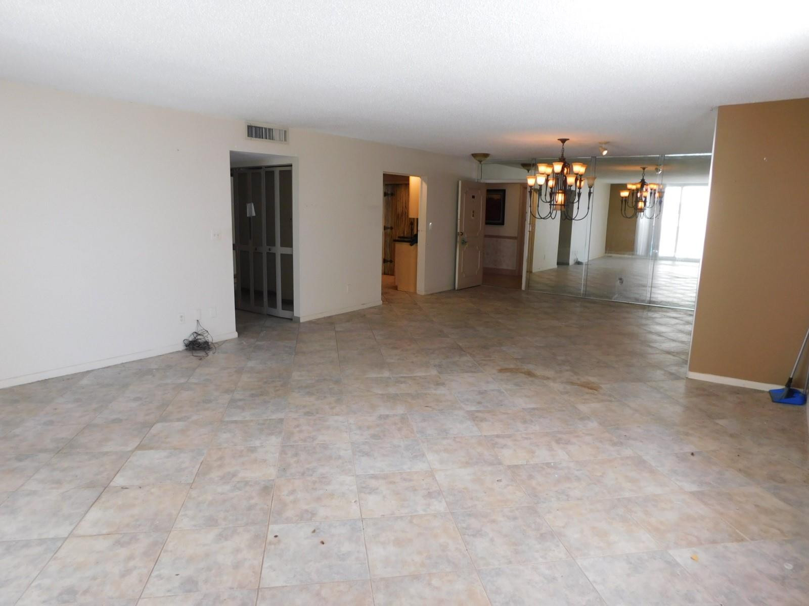 Cambridge Towers - Residential