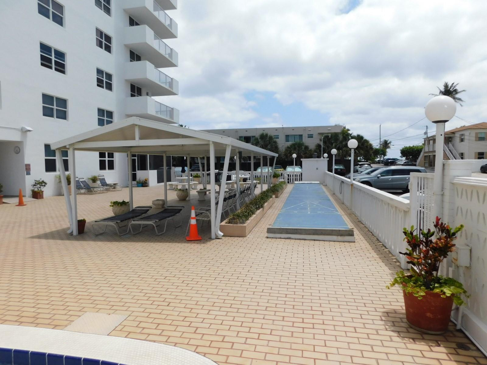 Cambridge Towers - Residential