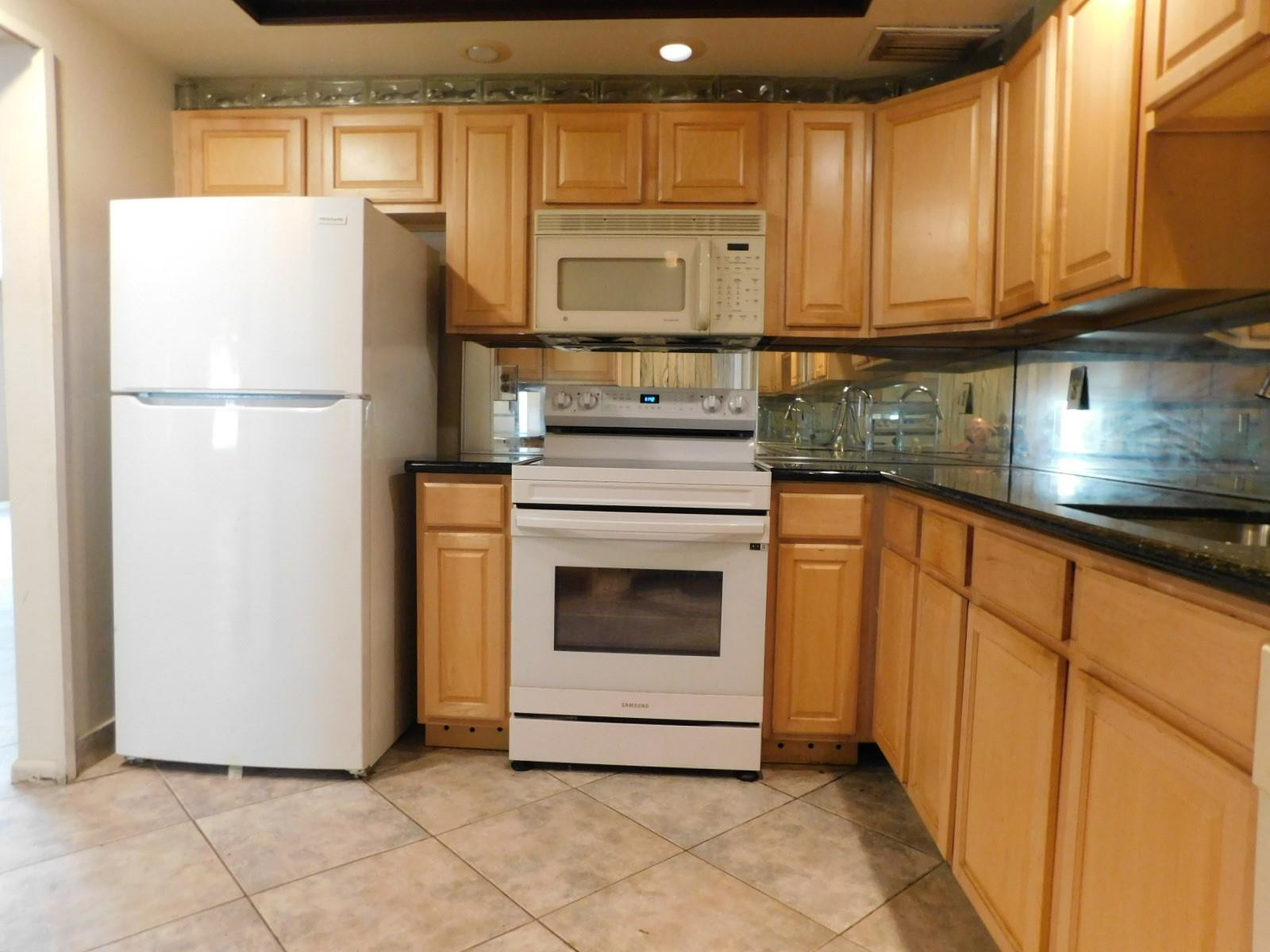 Cambridge Towers - Residential