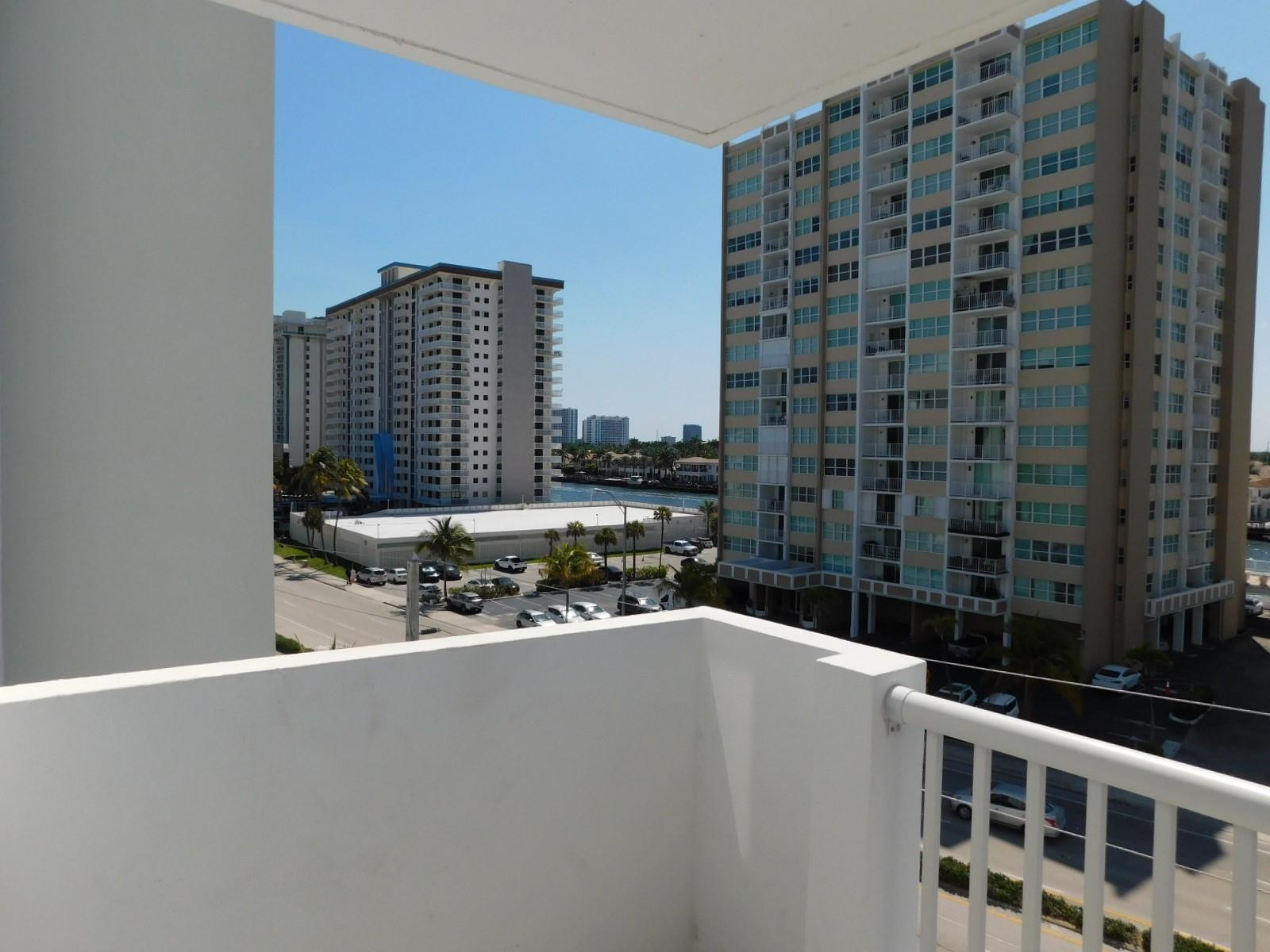 Cambridge Towers - Residential