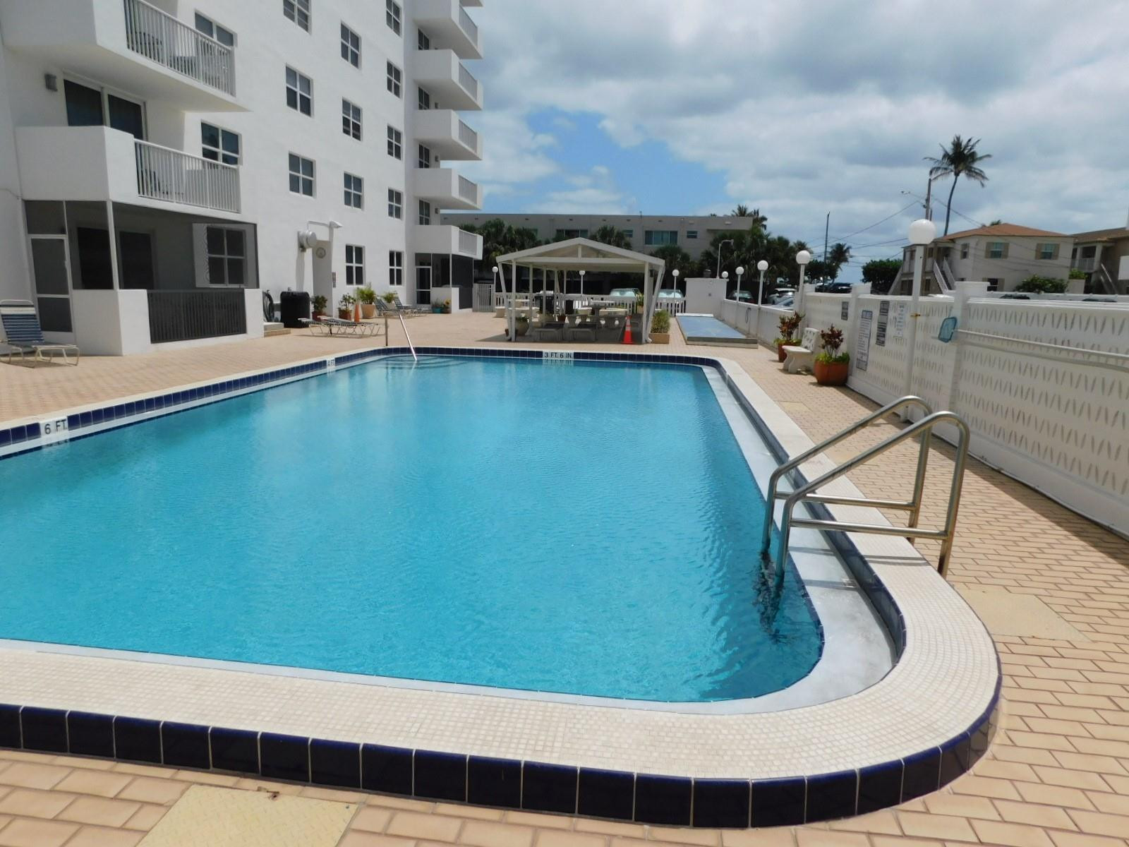 Cambridge Towers - Residential