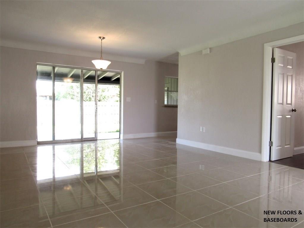 LAKE OSBORNE HILLS - Residential