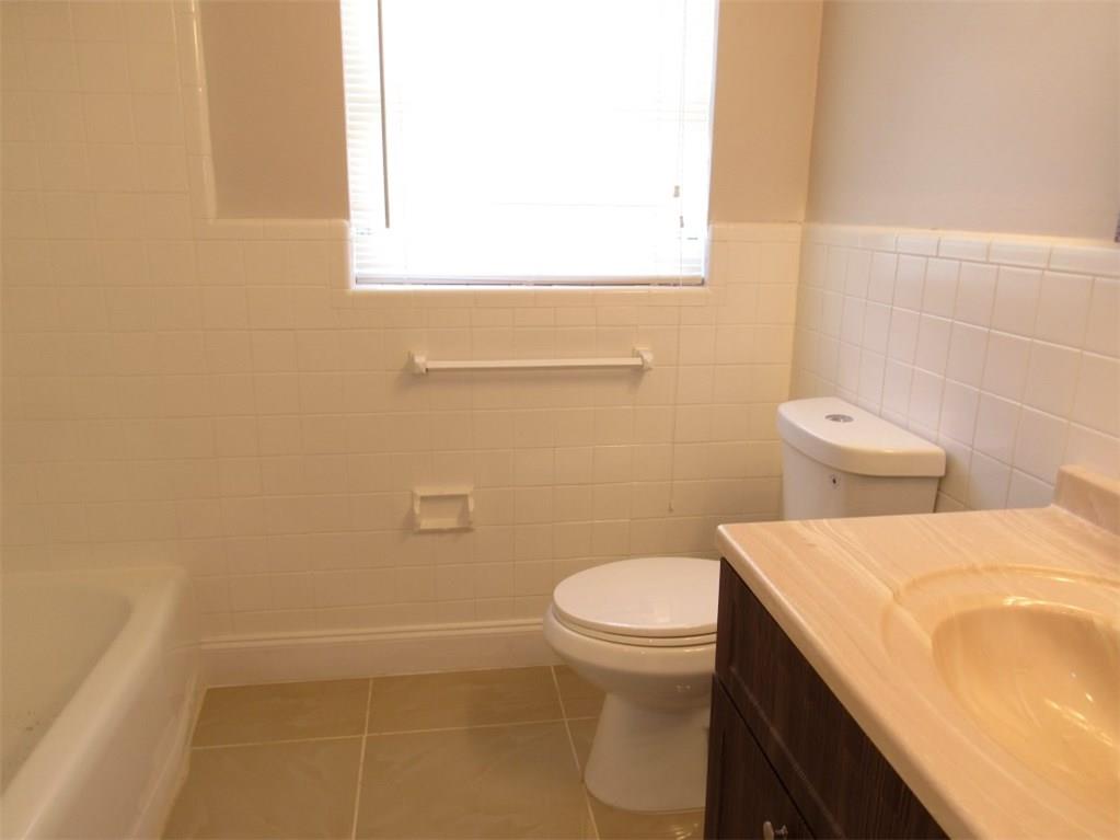 LAKE OSBORNE HILLS - Residential