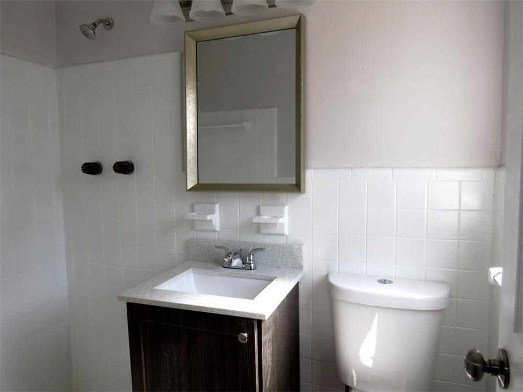 LAKE OSBORNE HILLS - Residential