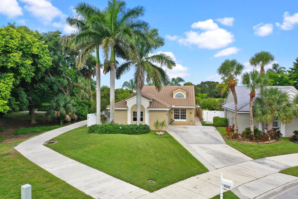 Photo of 10230 Allegro Drive, Boca Raton, FL 33428 (MLS # R11010447)