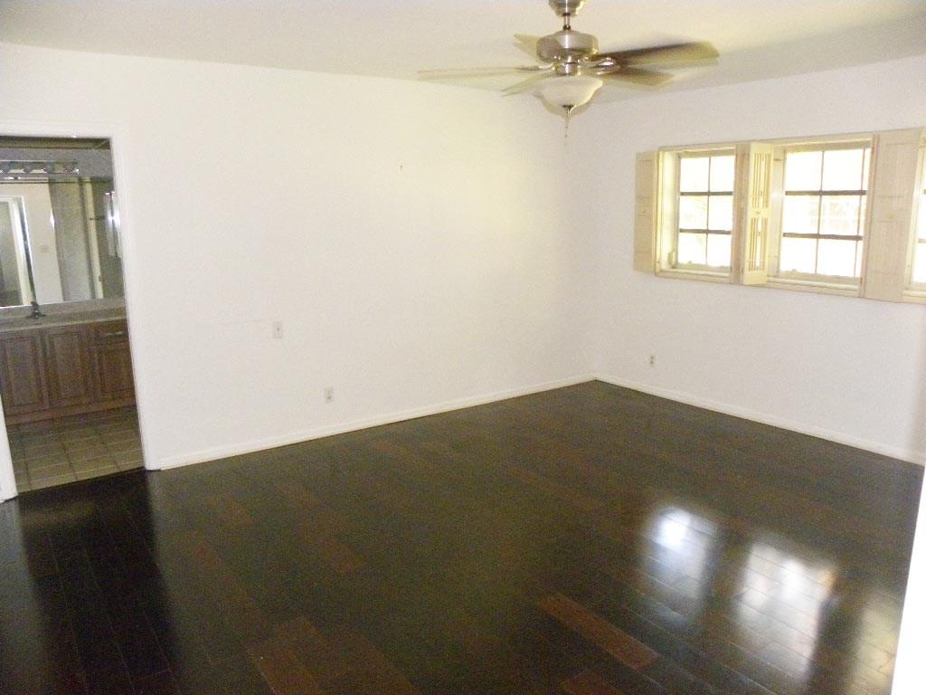 Palm-Aire C C Condo # 7 - Residential