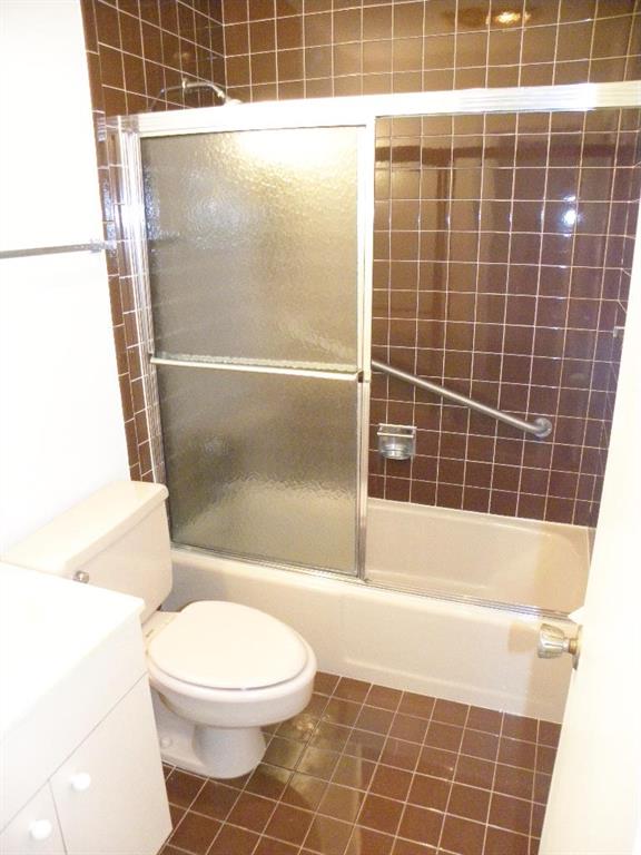 Palm-Aire C C Condo # 7 - Residential