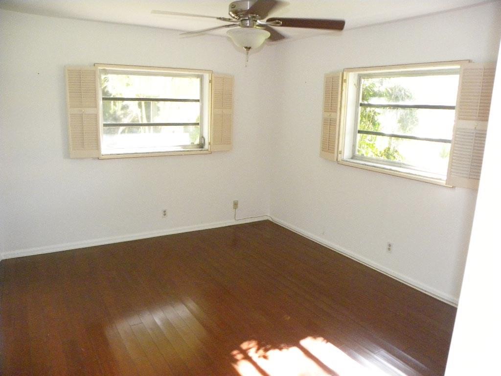 Palm-Aire C C Condo # 7 - Residential