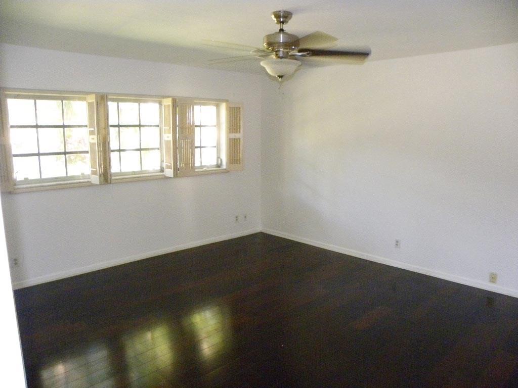 Palm-Aire C C Condo # 7 - Residential