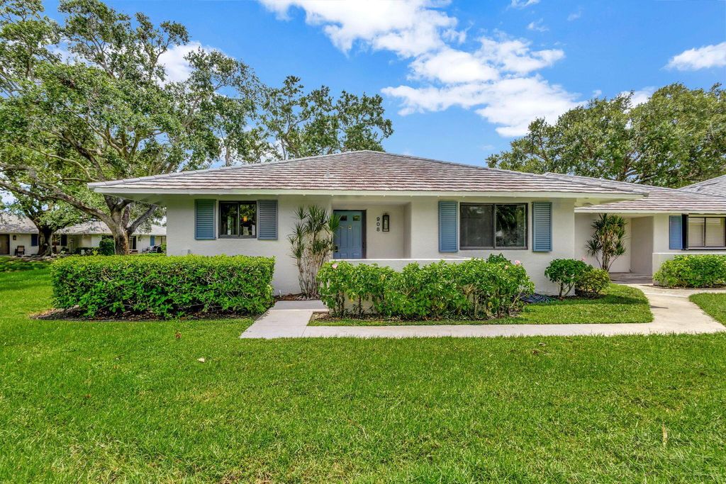 Photo of 908 Club Drive #908, Palm Beach Gardens, FL 33418 (MLS # R11131839)