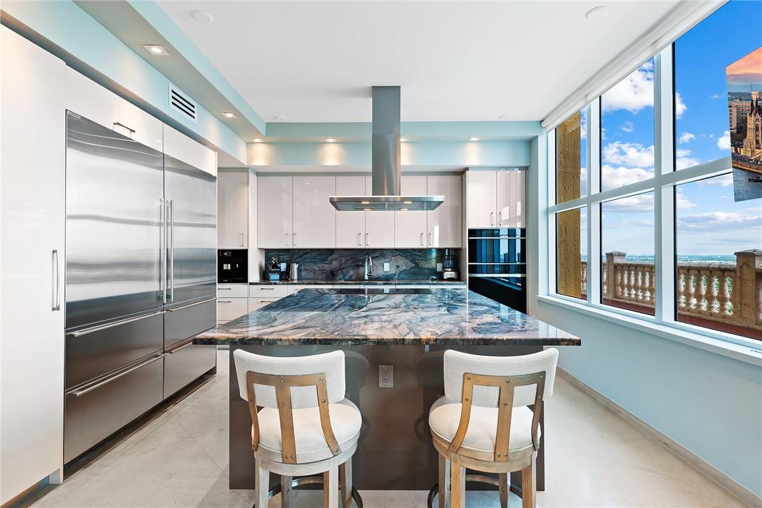 THE PALMS - Residential