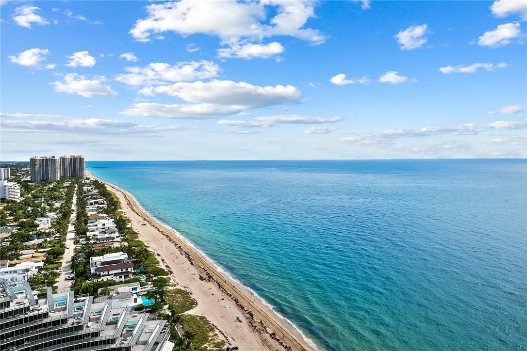 THE PALMS - Residential