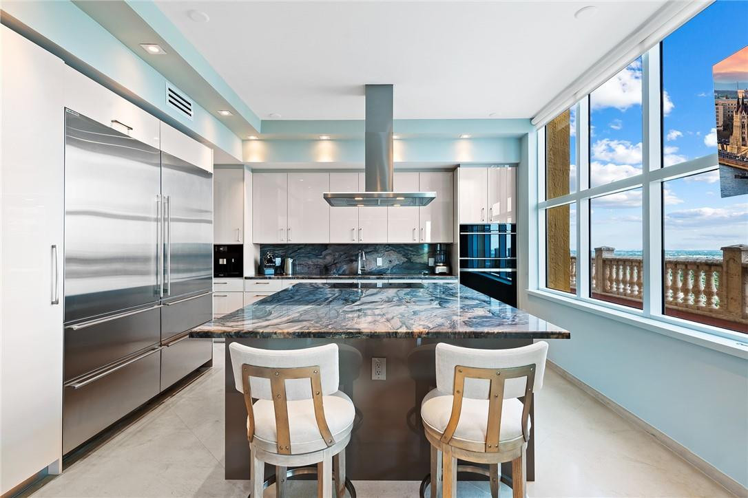 THE PALMS - Residential