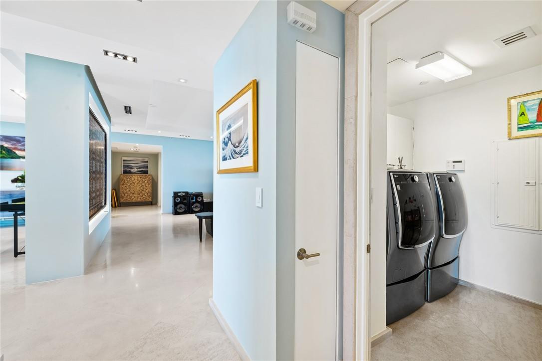 THE PALMS - Residential