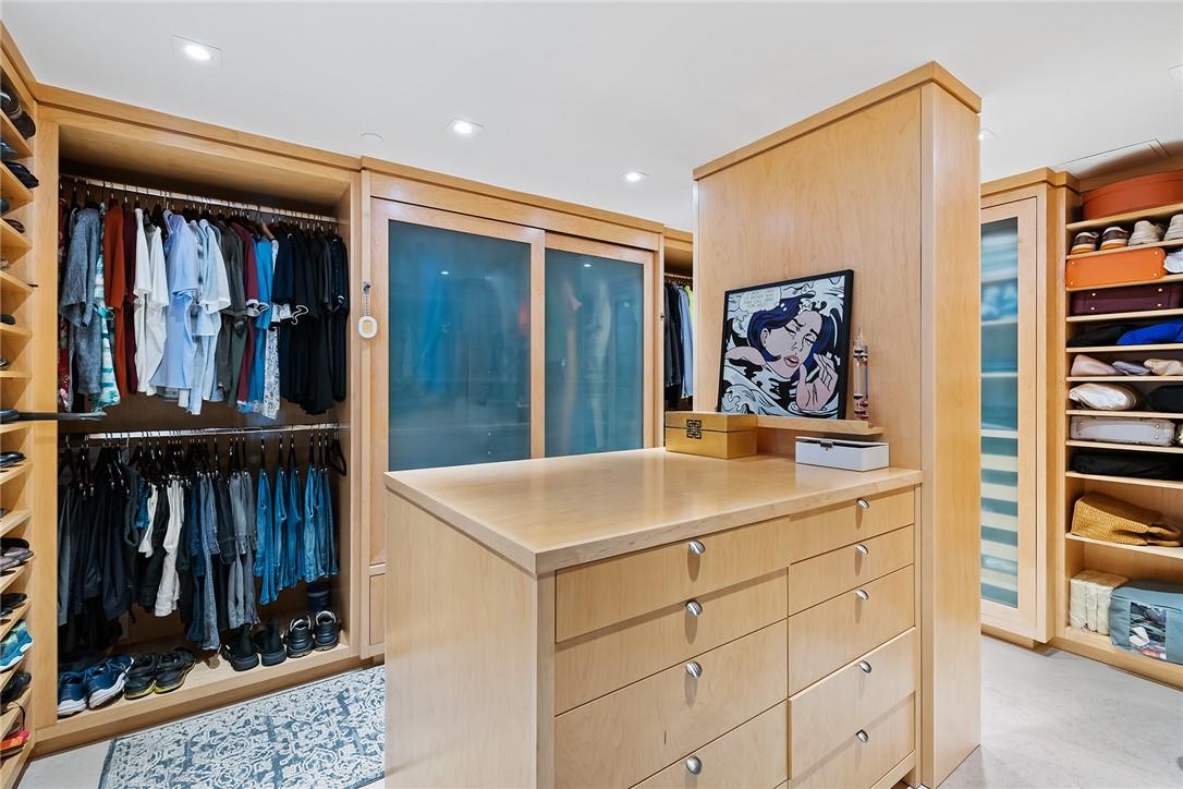 THE PALMS - Residential