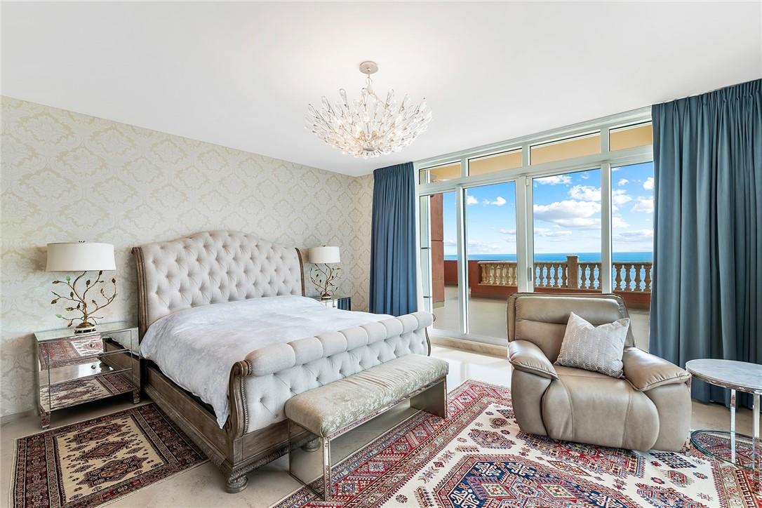 THE PALMS - Residential