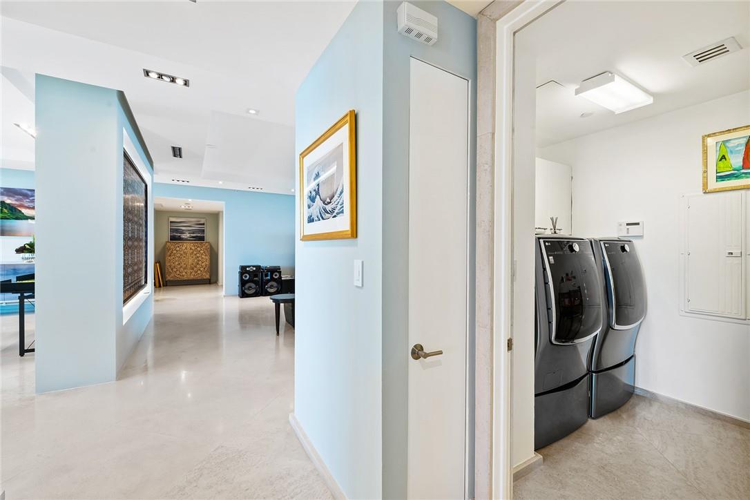 THE PALMS - Residential