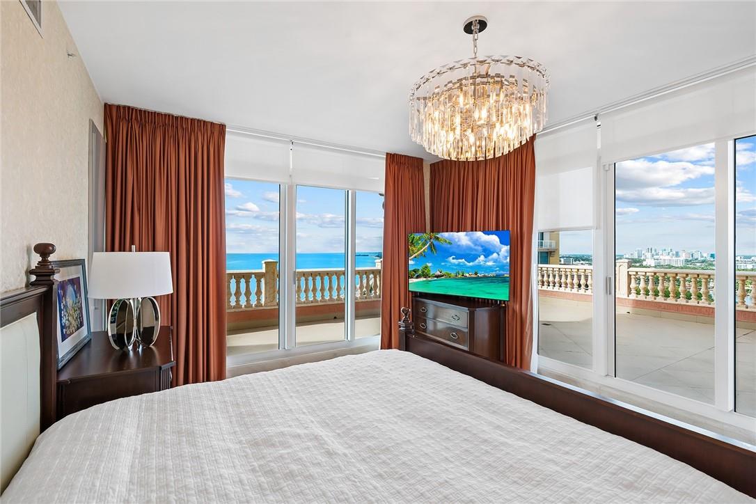 THE PALMS - Residential