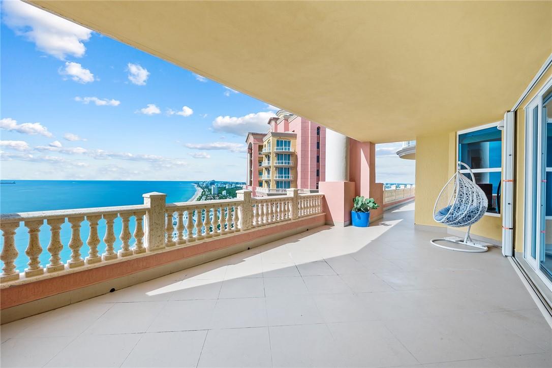 THE PALMS - Residential