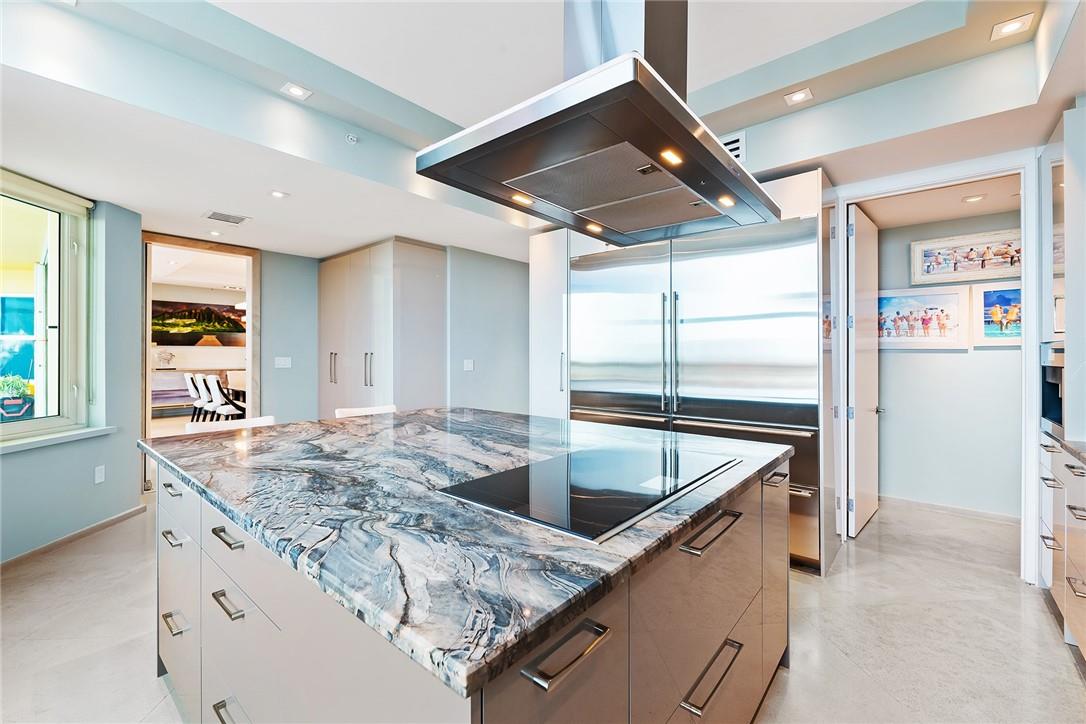 THE PALMS - Residential