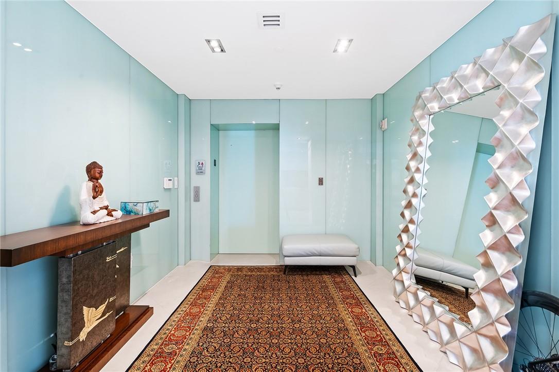 THE PALMS - Residential